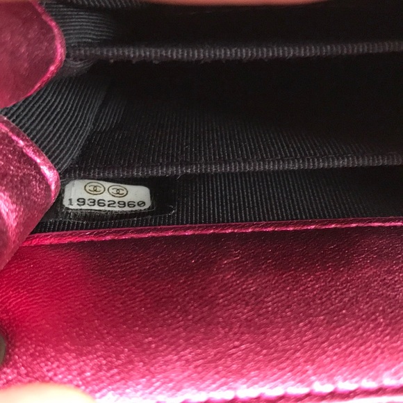 CHANEL Pink Patent Cell Phone Crossbody Bag - Picture 6 of 8